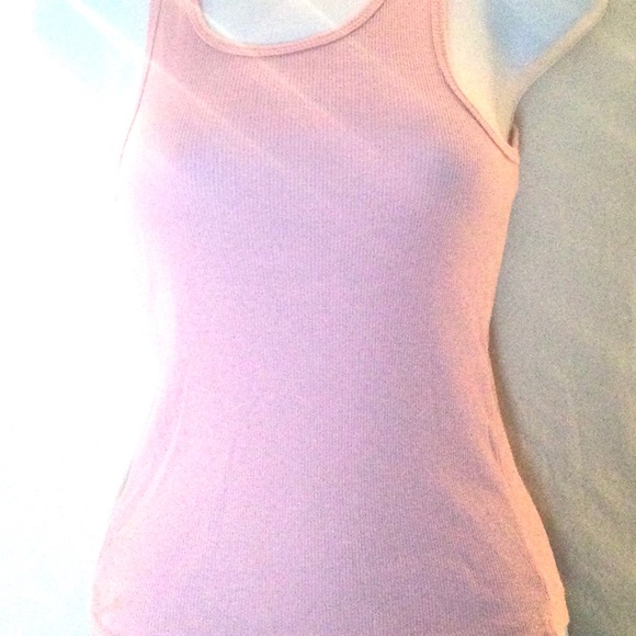 - Womens tag above tank top. S/p - Picture 2 of 6